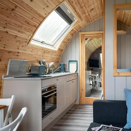 Little Quarry Glamping Bed And Breakfast Tonbridge Exterior photo